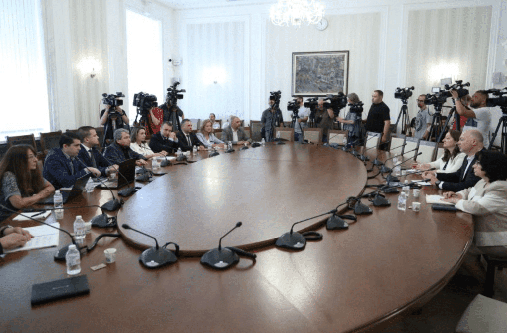 Тошко Йорданов към ГЕРБ: Дали ще се ходи на избори зависи от вас