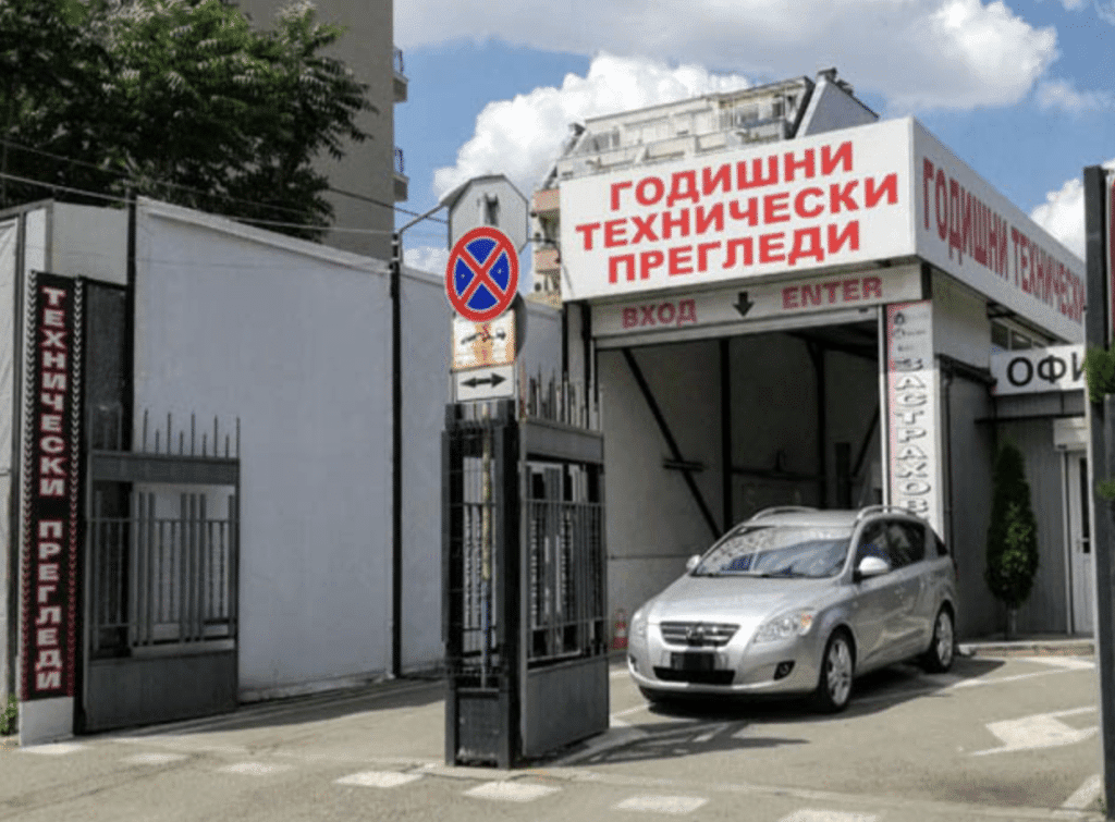 Няма да спират от движение колите с неизправности, свързани с отработените газове