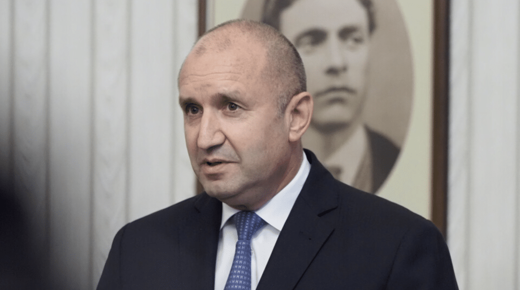 Продължават разговорите на президента с потенциалните кандидати за служебен премиер