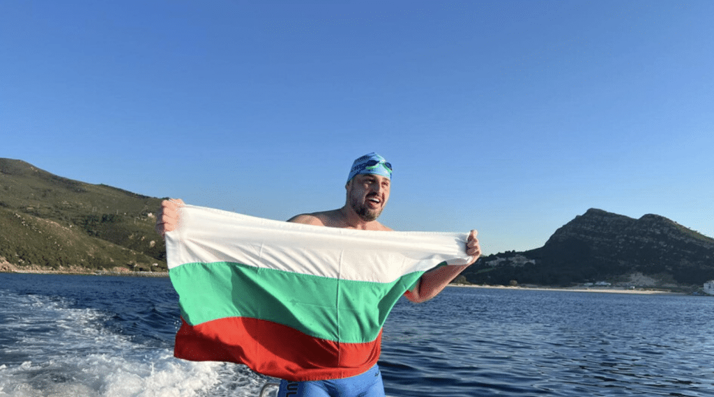 Петър Стойчев преплува 7-те големи маратона в открити води