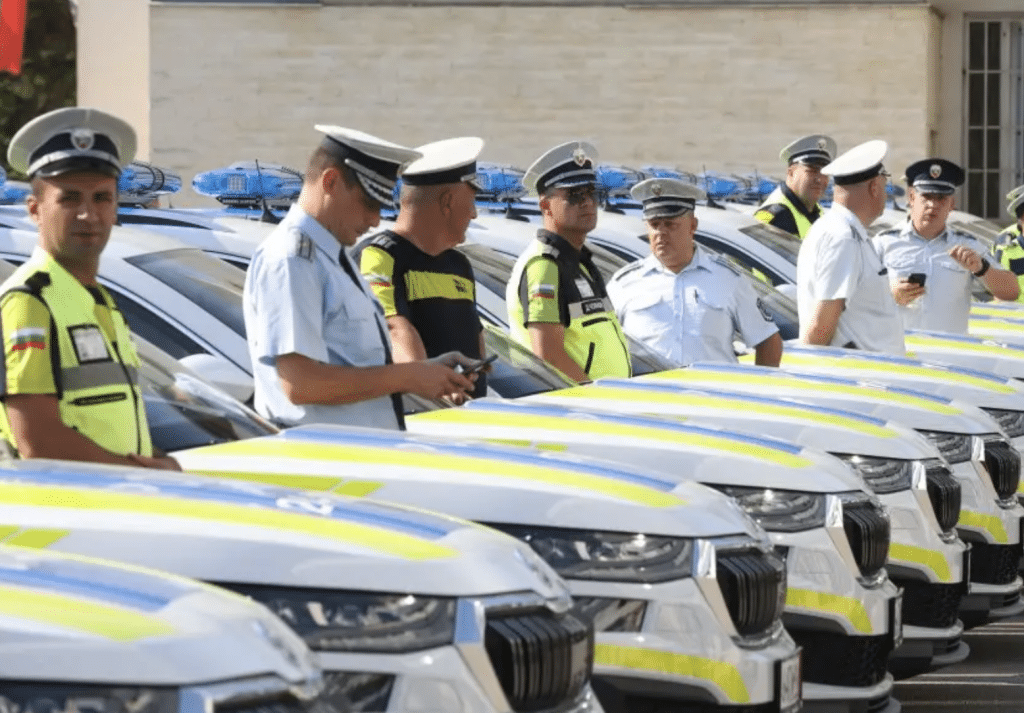 „Пътна полиция“ получи 90 нови автомобила с повишена проходимост