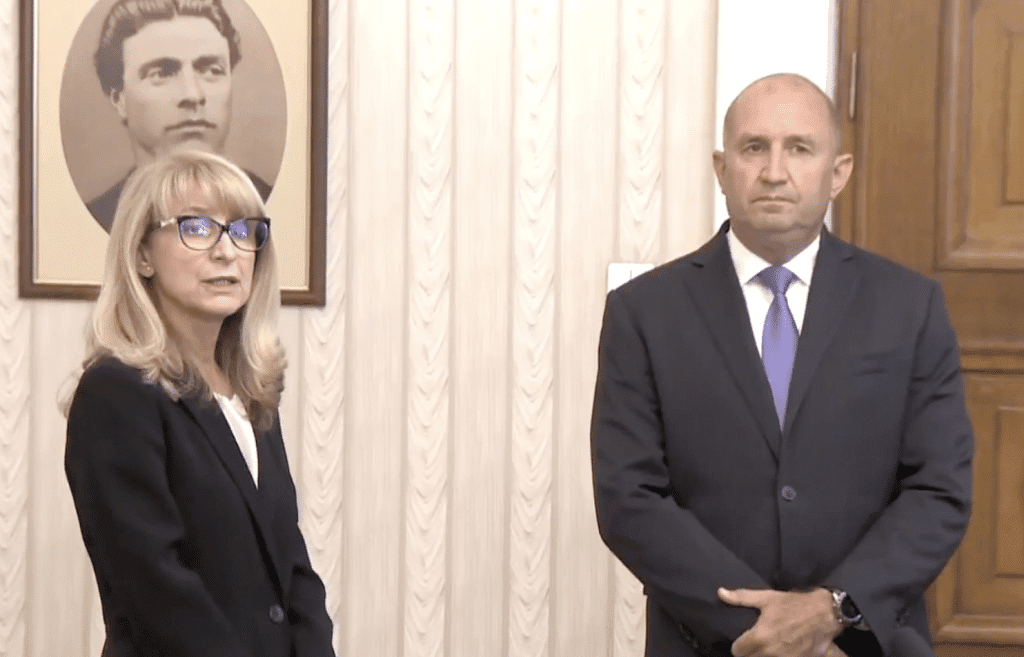 Горица Грънчарова-Кожарева представи състава на кабинета си, Радев го върна