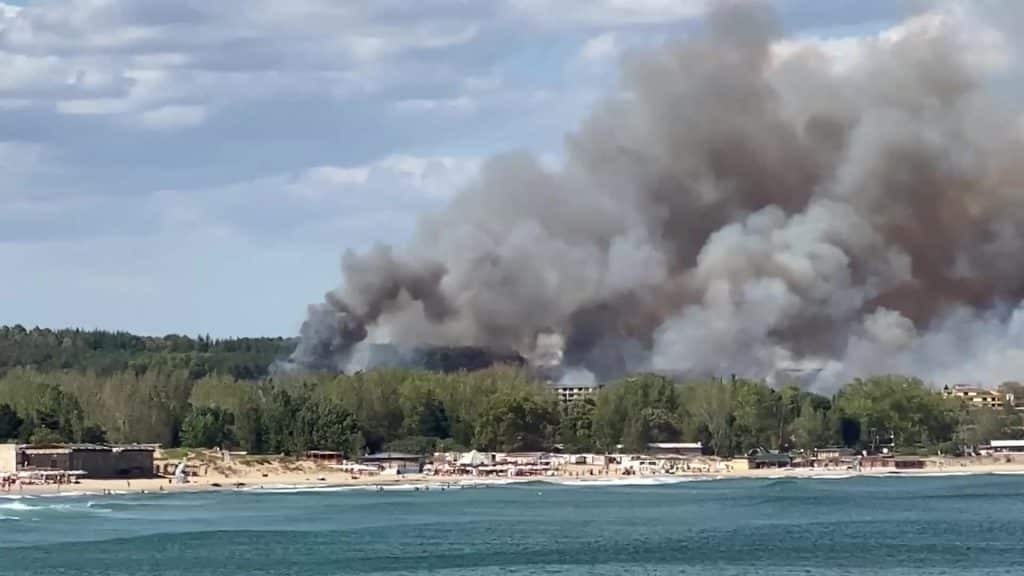 Мъж от Габрово е задържан заради пожара в Созопол