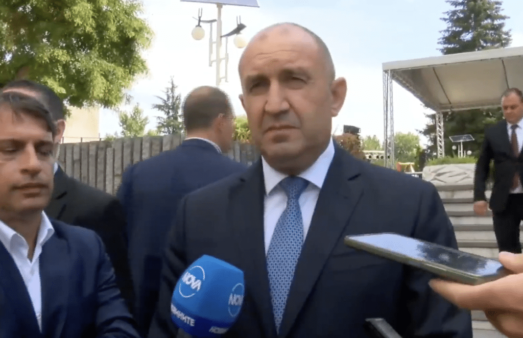 Радев: Очаквам ЦИК да следи за стриктното изпълнение на разпоредбите от Изборния кодекс