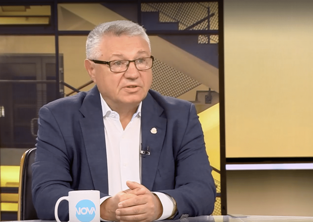 Шаламанов: Пилотите ни нямат достатъчно летателни часове спрямо стандартите на НАТО