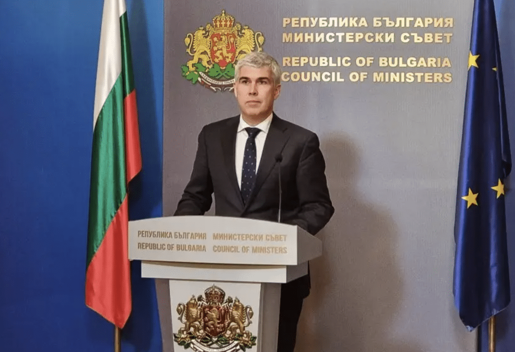Държавата ще компенсира небитовите потребители на ток