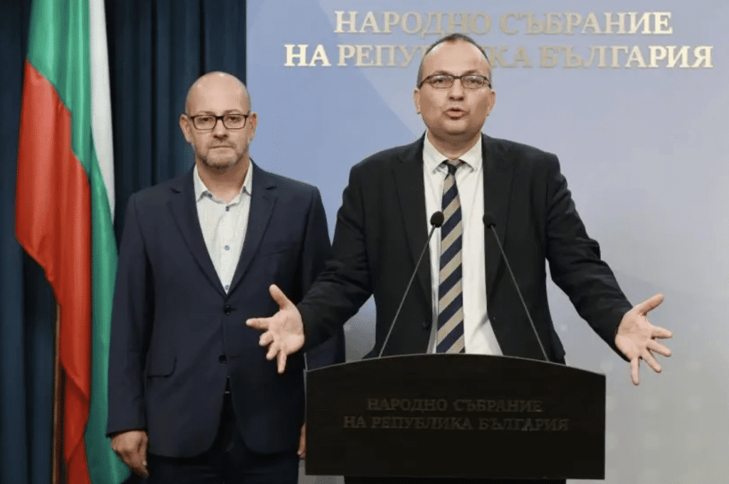 Депутати предупредиха, че спряна обществена поръчка може да отложи влизането на България в сухопътния Шенген