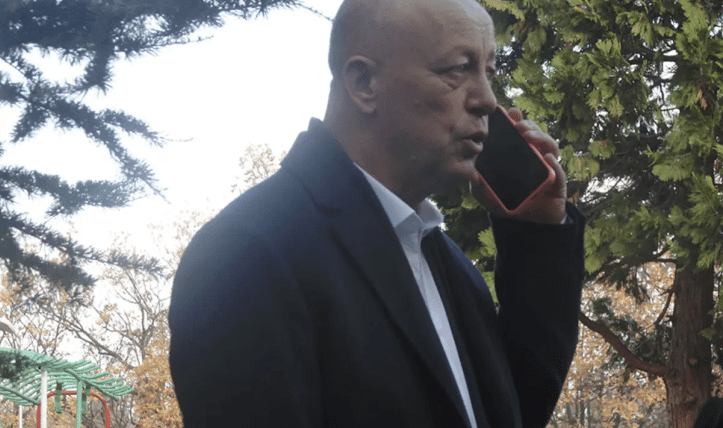 Кметът на Минерални бани остава в ареста