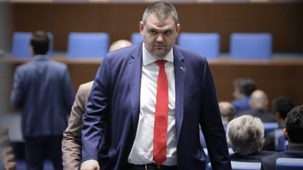 ДПС-Ново начало обяви парламентарната си група в НС – председател е Делян Пеевски