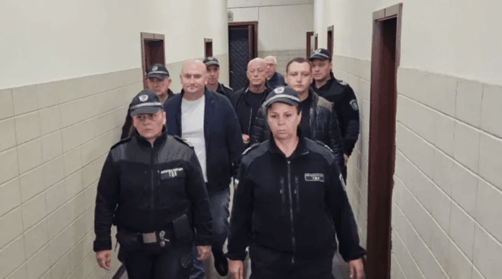 Пуснаха под домашен арест кмета на Минерални бани