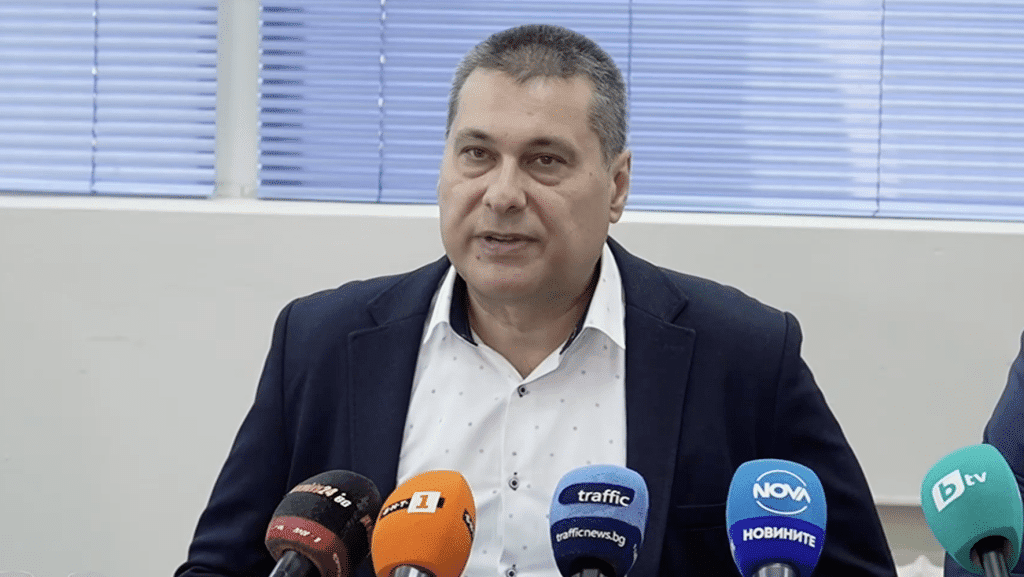 Директорът на Родопския драматичен театър Румен Бечев е освободен от длъжност