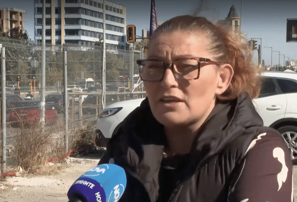 Хакери откраднаха профили и чатове на певицата Еми Стамболова