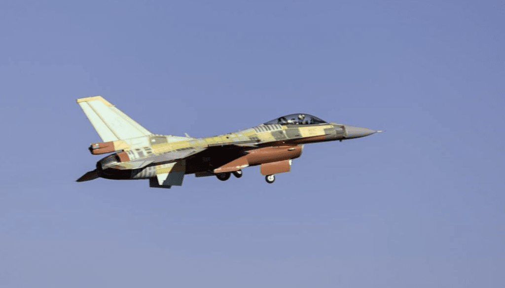 Първият български изтребител F-16 беше тестван в полет