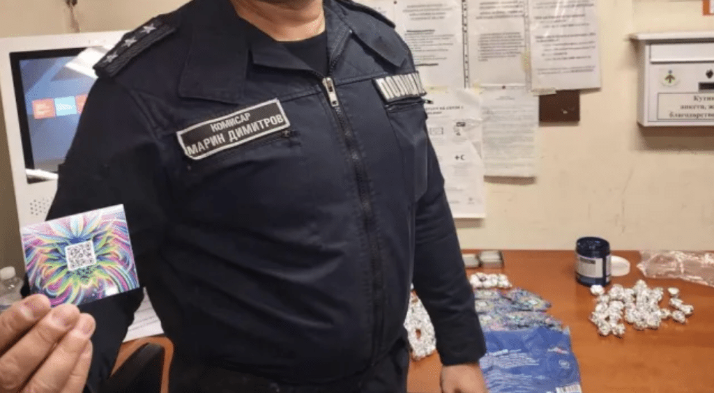 Разкриха нова схема за разпространение на наркотици чрез QR код