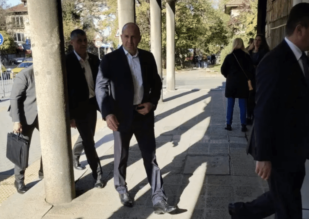 Румен Радев: Най-важното днес е да се гласува