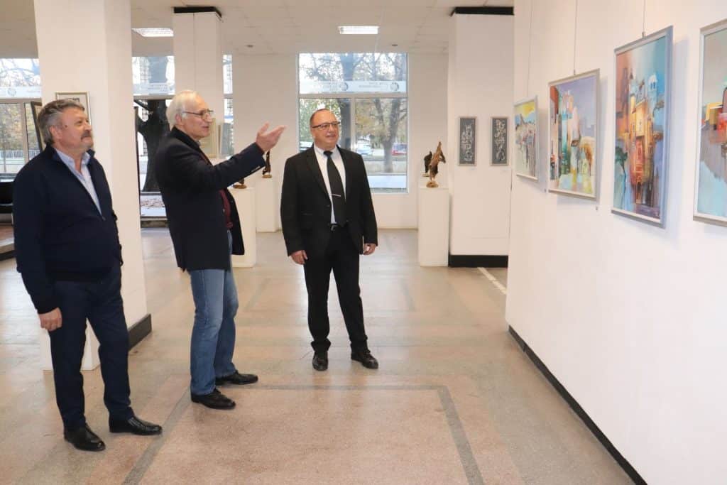Красимир Дечев и Пламен Борисов представиха 40 картини в Русе