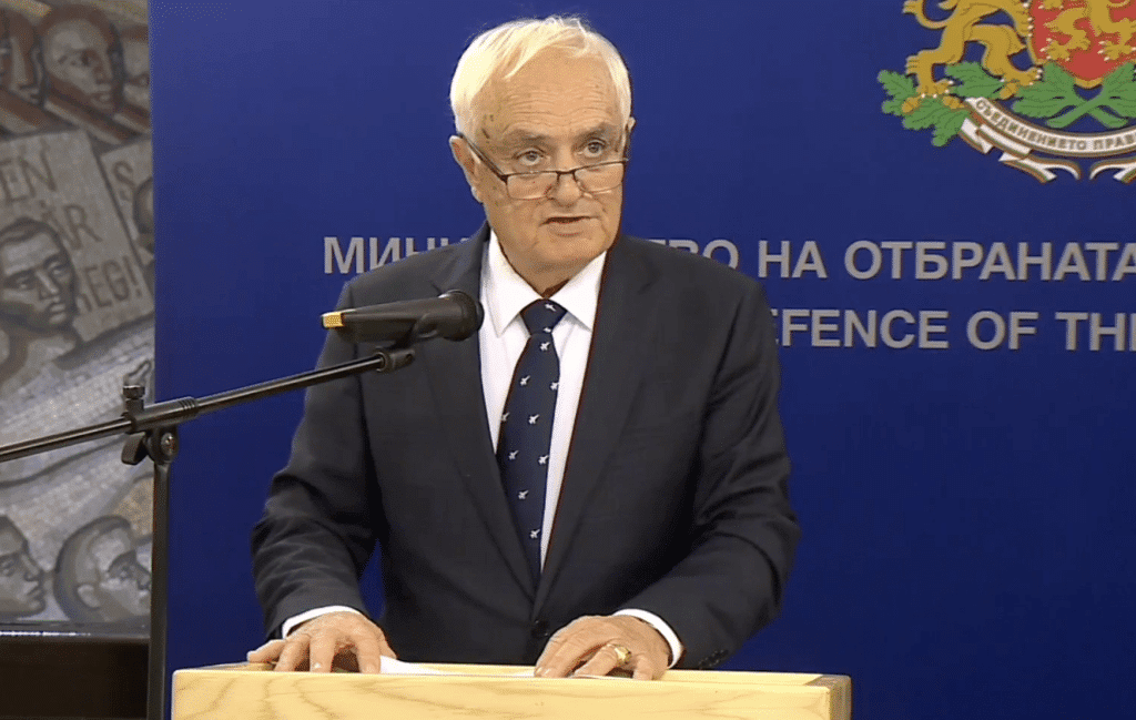 Запрянов: Заплатите на военнослужещите трябва да се увеличат, ако въобще искаме да имаме армия