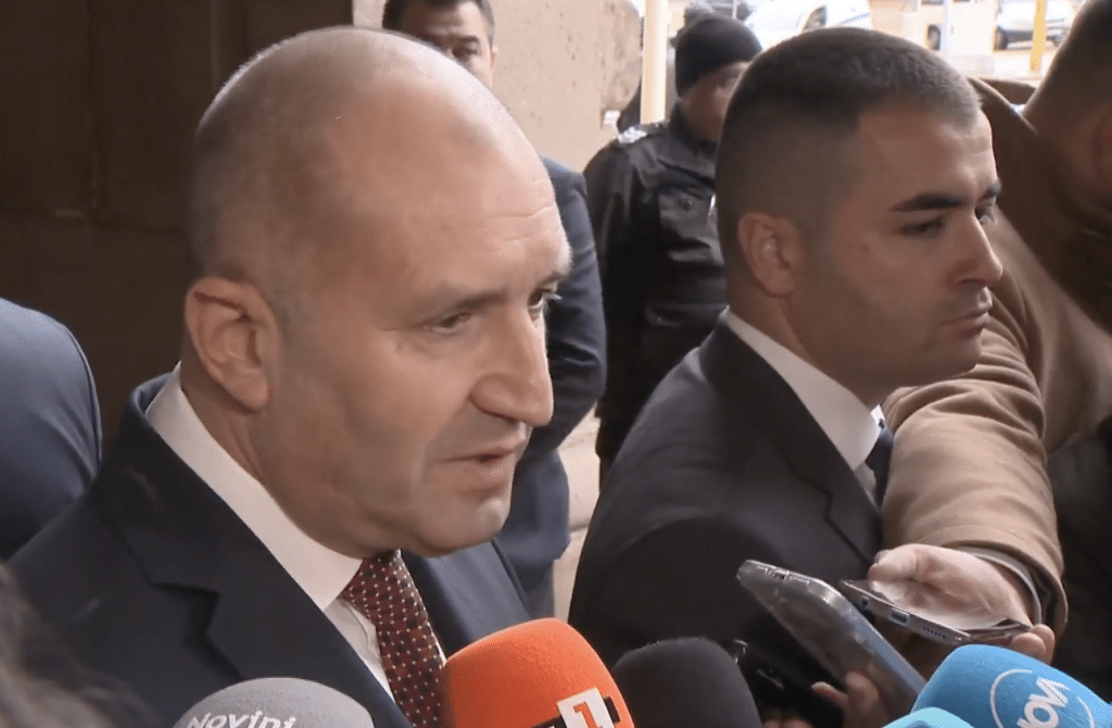 Радев: Дано депутатите си дават сметка какви щети на парламентаризма нанасят