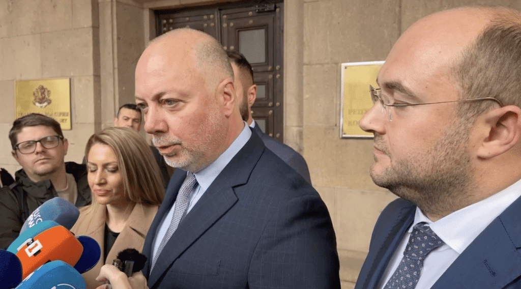 От ГЕРБ-СДС внасят второ питане до Конституционния съд за правата на депутатите
