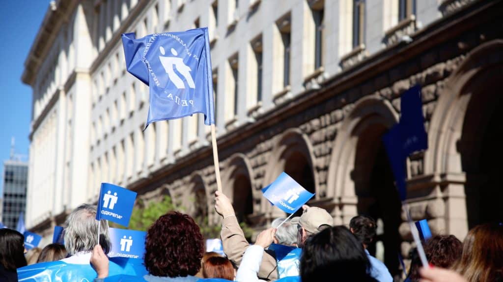 Синдикати от КНСБ и КТ „Подкрепа“ излизат на протест пред МС