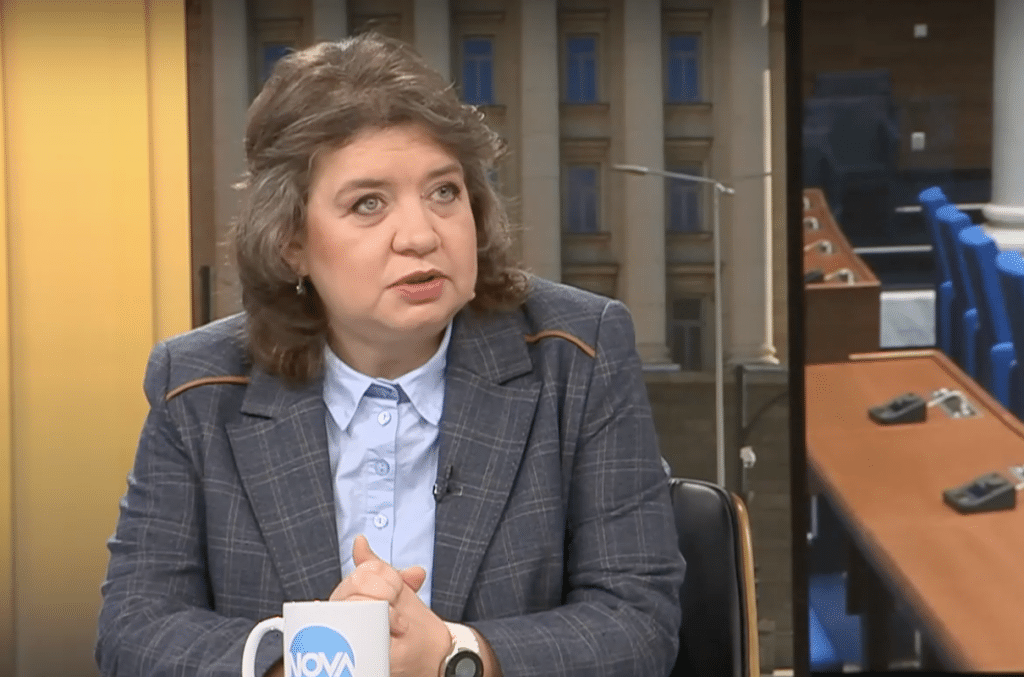 Киселова: В групата ще обсъдим дали да бъде поддържана моята номинация за председател на НС