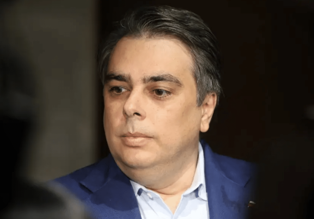 Кредитор на фирма на Асен Василев получи зелена светлина да си търси дълга