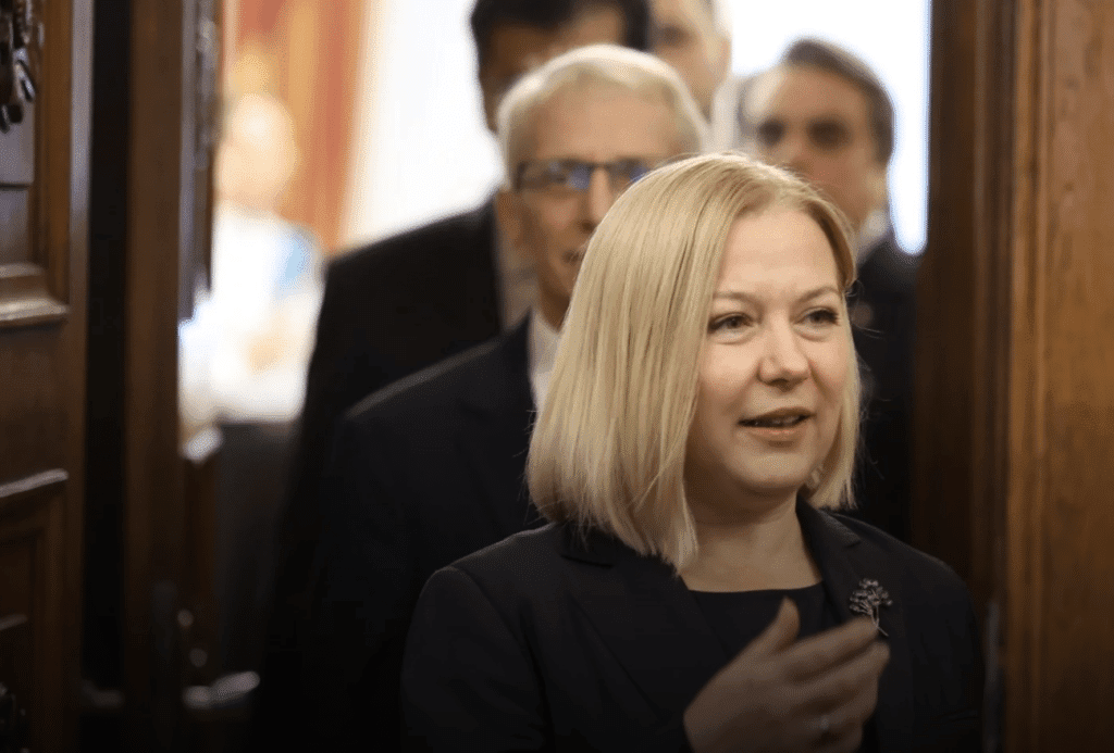 Надежда Йорданова: Санитарният коридор е задължителен както за ПП, така и за ДБ
