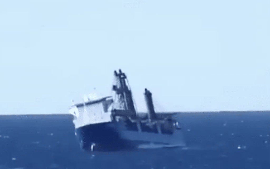 Норвежки кораб отказал да качи бедстващите руски моряци в Средиземно море