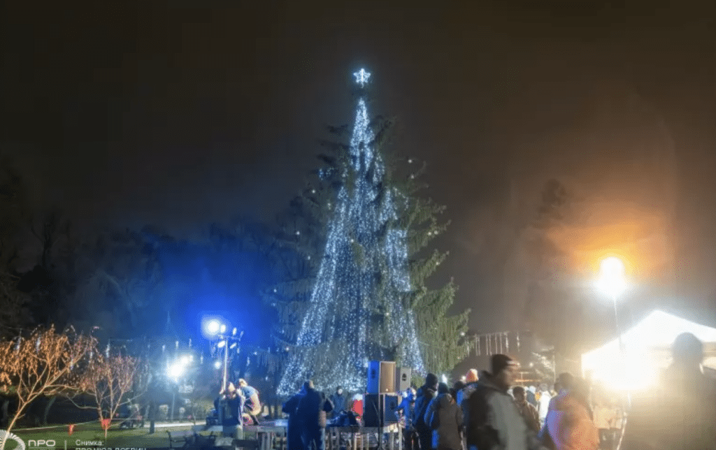 Санкционират фирмата, украсила Добрич за Коледа