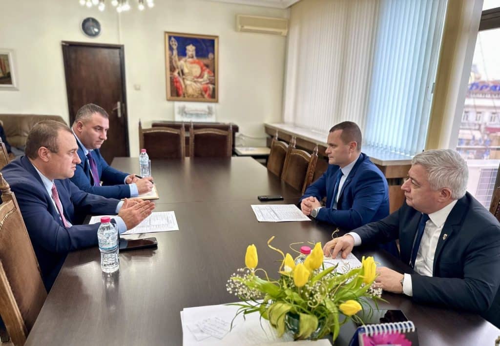 Кметът на Русе обсъди с регионалния министър рехабилитацията на бул. „България“