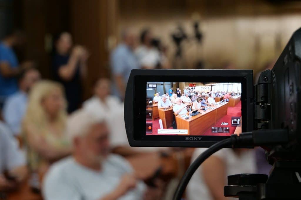 Общинските съветници в Русе ще решават дали две училища в града да кандидатстват за финансиране по Проект „Красива България“