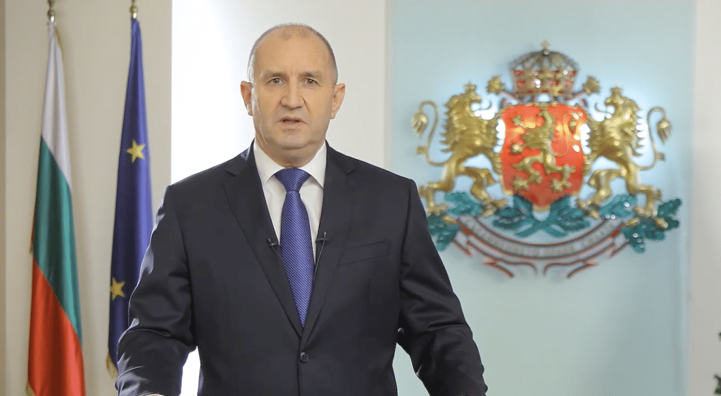 Радев ще удостои посланика на Виетнам с орден „Мадарски конник“