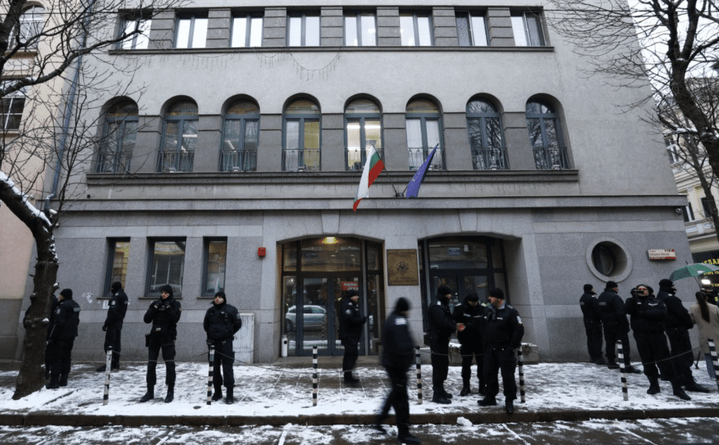 Протест пред ВСС срещу назначаването на Борислав Сарафов за главен прокурор
