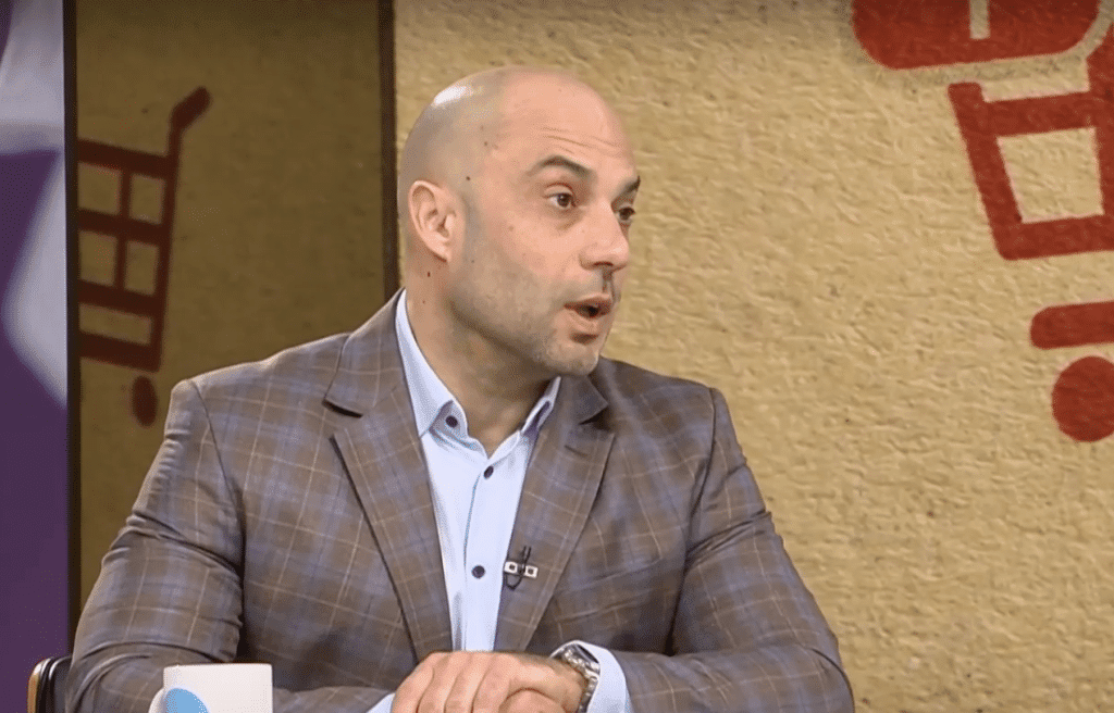 Стоил Алипиев: Законът забранява на КЗП да се меси във формирането на цените на мобилните оператори