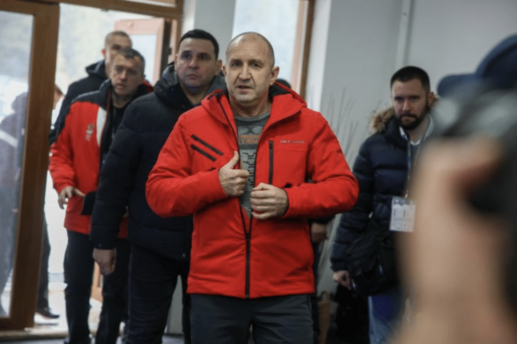Радев ще посети Банско за Световната купа по сноуборд алпийски дисциплини