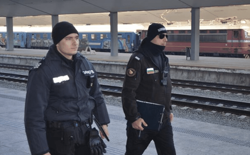 Жандармерията със засилени проверки по жп гарите у нас