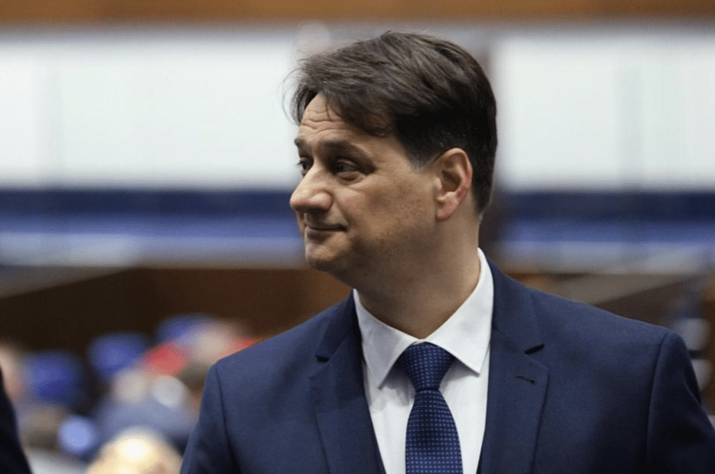 Срещата на ЮНЕСКО няма да е у нас, но ще платим за провеждането й в Париж