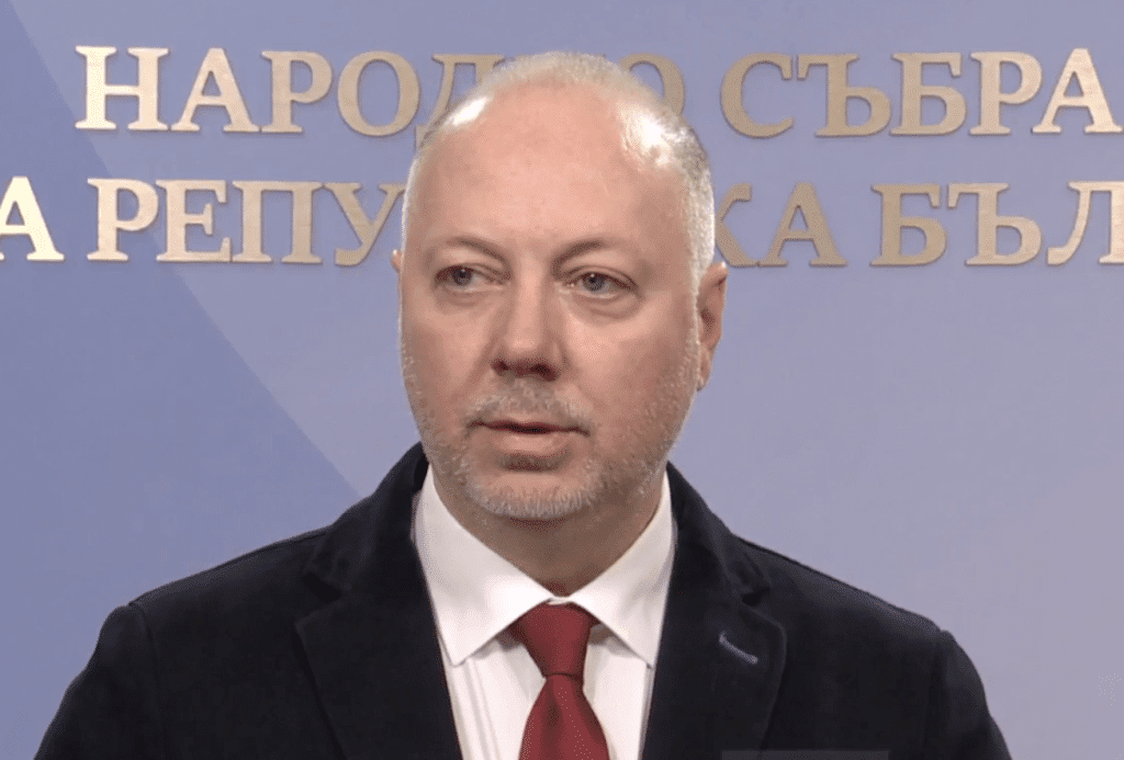 Желязков: Правителството няма да предложи български въоръжени сили да бъдат изпращани в чужбина