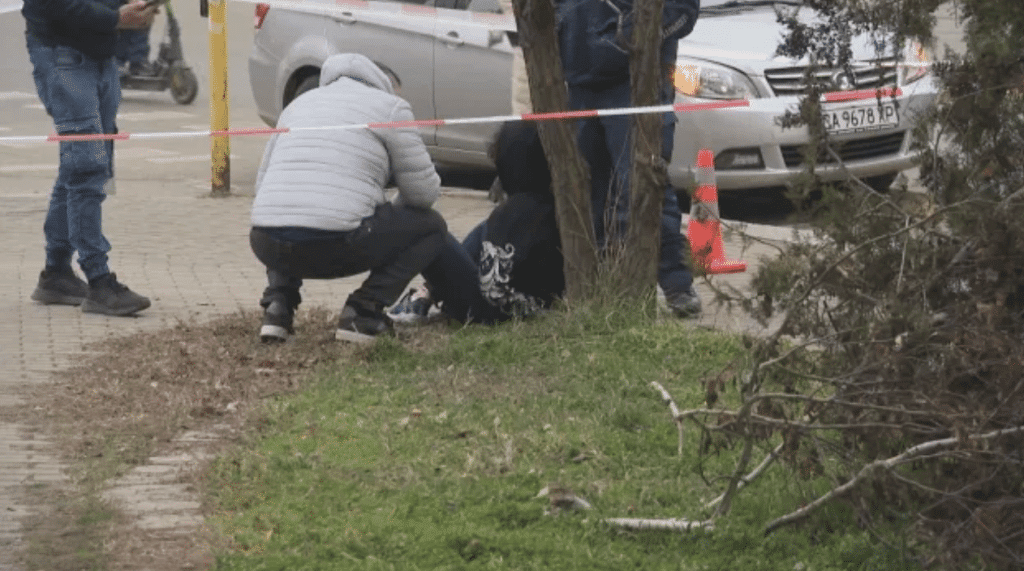 Жена намушка с нож няколко души в София