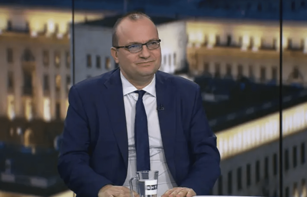 Мартин Димитров: Задава се вдигане на данъци
