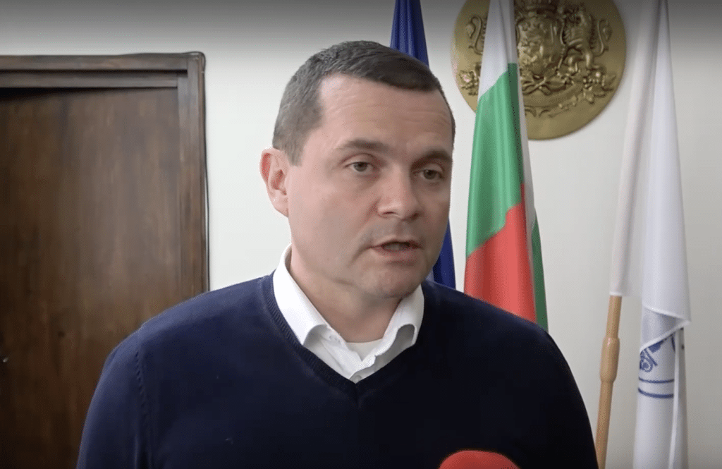 Кметът на Русе настоява пред екоминистъра за удължаване на мониторинга на въздуха