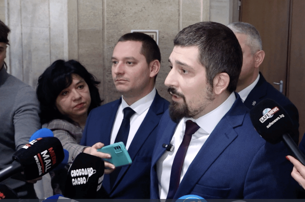 Тодоров: Депутати от ПП-ДБ не подкрепиха собственото си предложение за комисия, разследваща Пеевски