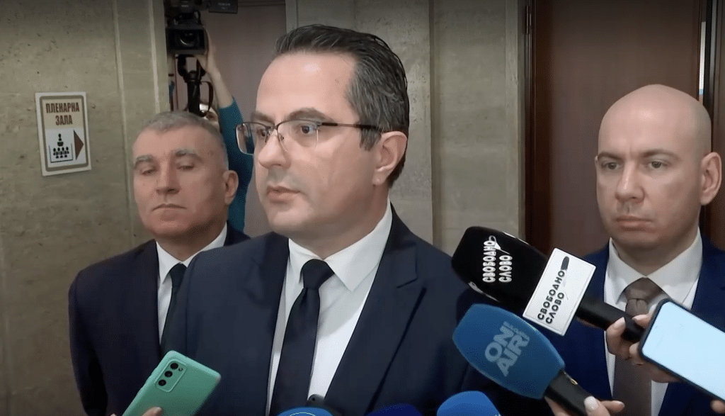 Ганев: МЕЧ не искат да подкрепят вота ни на недоверие, трябват ни пет подписа