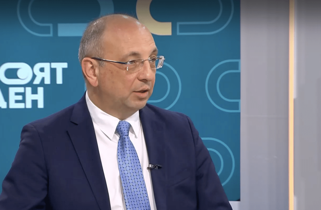 Василев: Бюджет 2025 г. е популистки и най-левият в историята на България
