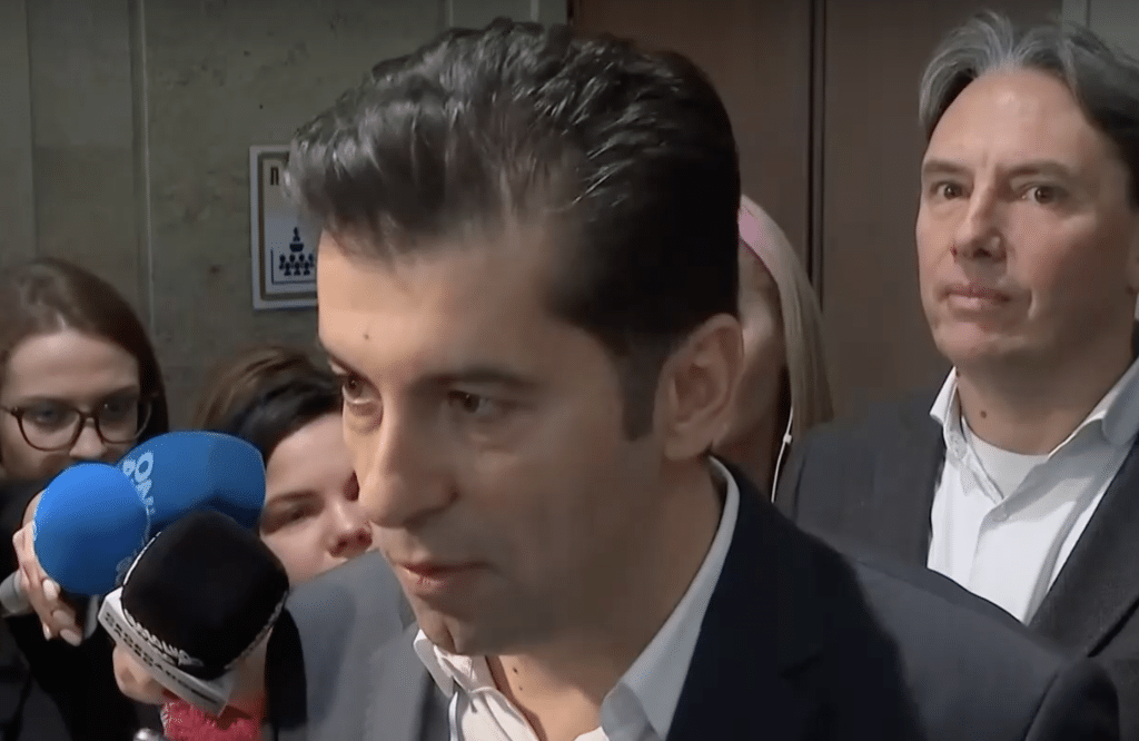 Кирил Петков: С моята оставка сложих и нов стандарт в българската политика