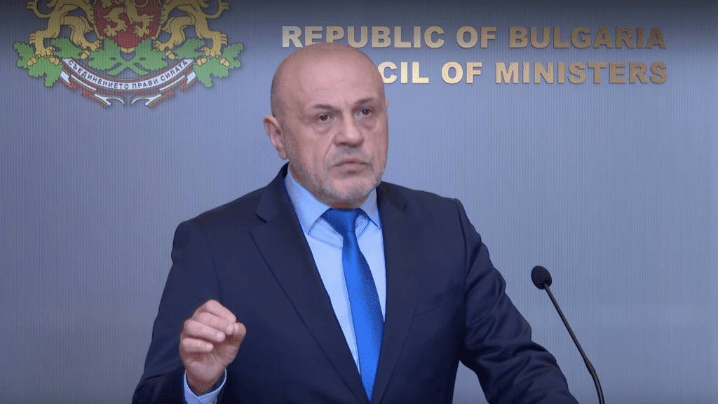 Дончев: Задачата на правителството е да се опита да излекува отворените рани в обществото