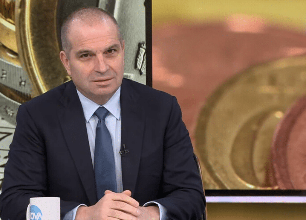 Караджов: Има възможност средствата по ПВУ да не бъдат загубени в пълния им размер