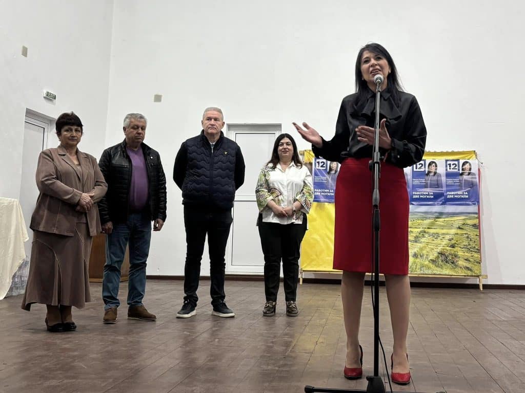 Препълнена зала посрещна Мариета Петрова в Чилнов