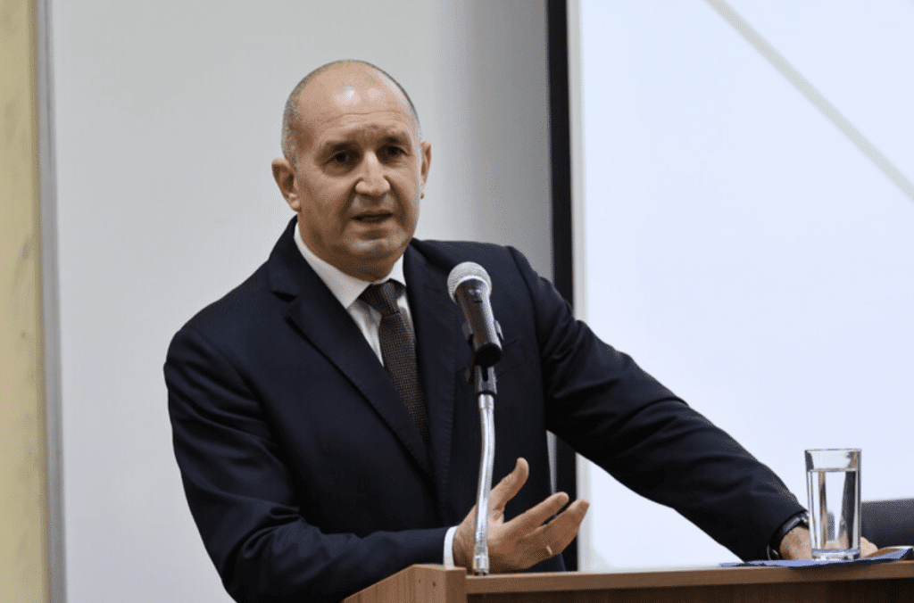 Радев: Свидетели сме на неграмотност на членове на секционни избирателни комисии