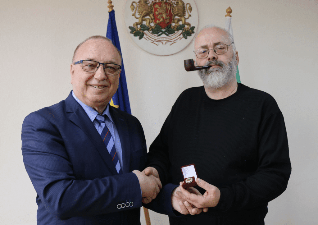 Иван Иванов – Йоаний бе отличен със знака на областния управител